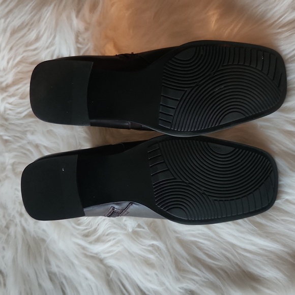 Dark brown leather booties size 6 new - Picture 3 of 6